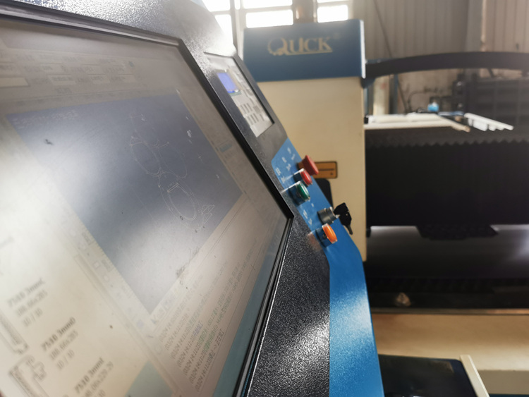 柯琳德吸尘器生产车间内的产品质量数控系统